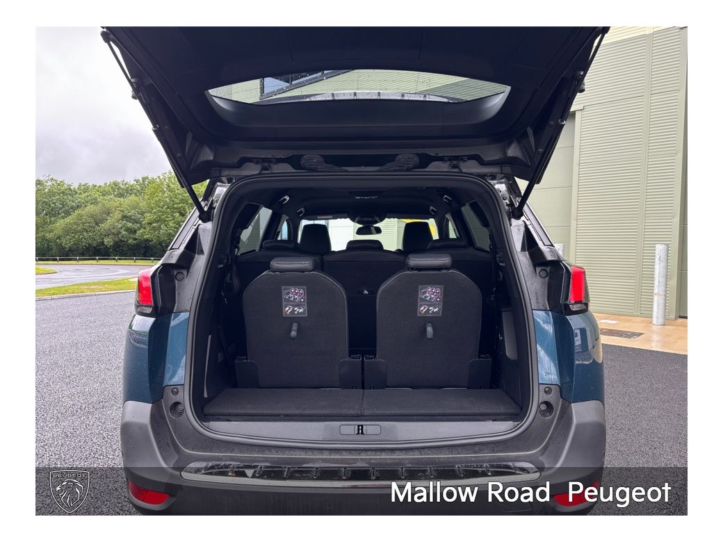 2023 Peugeot 5008
