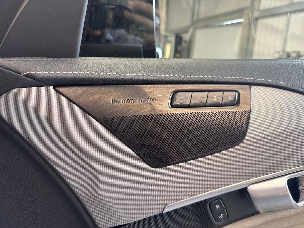 2022 Volvo XC90