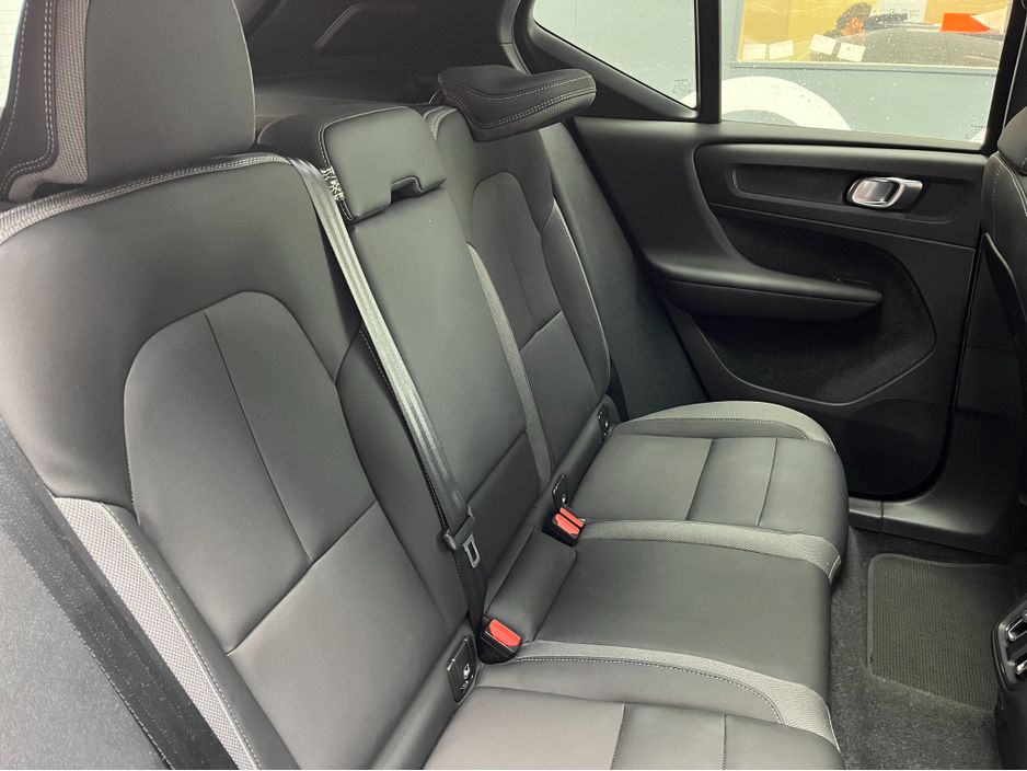 2022 Volvo XC40