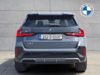 2025 BMW iX