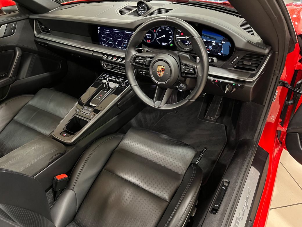 2023 Porsche 911