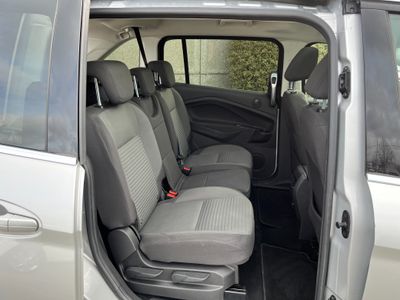 2019 Ford Grand C-Max