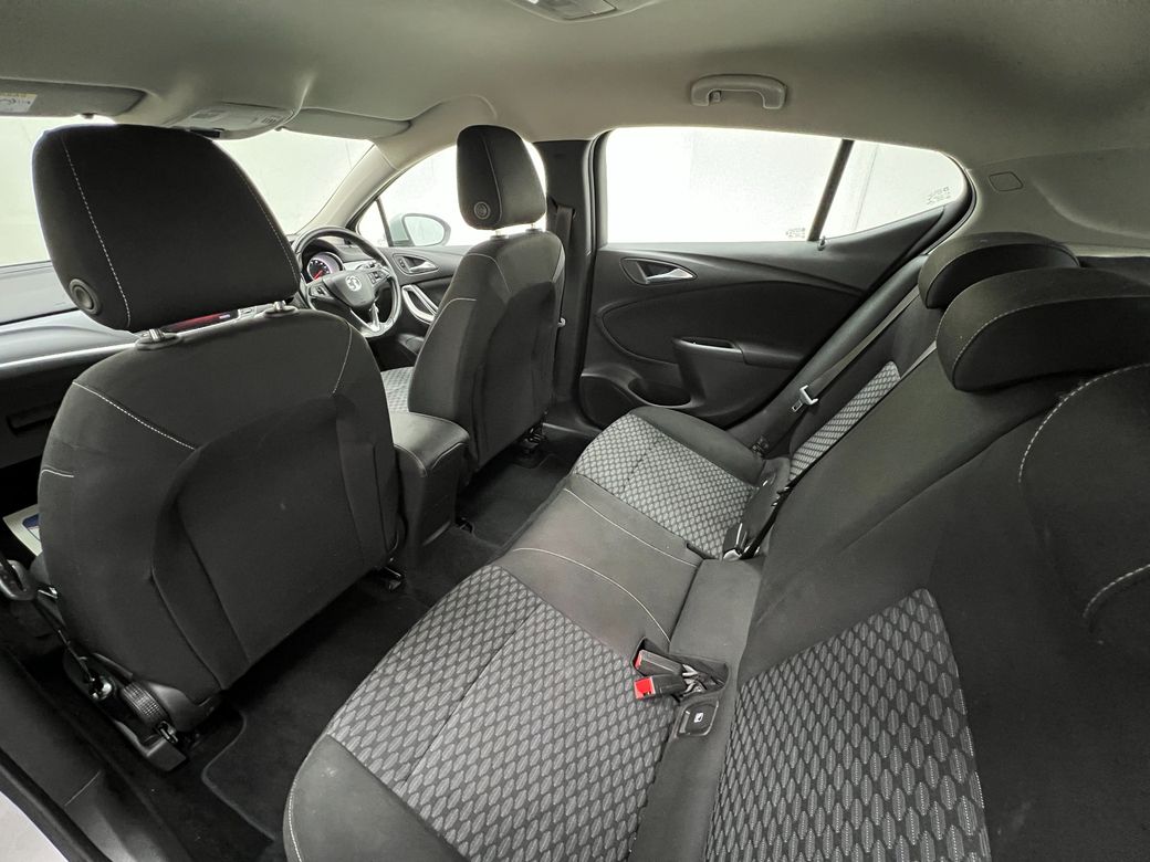 2017 Vauxhall Astra