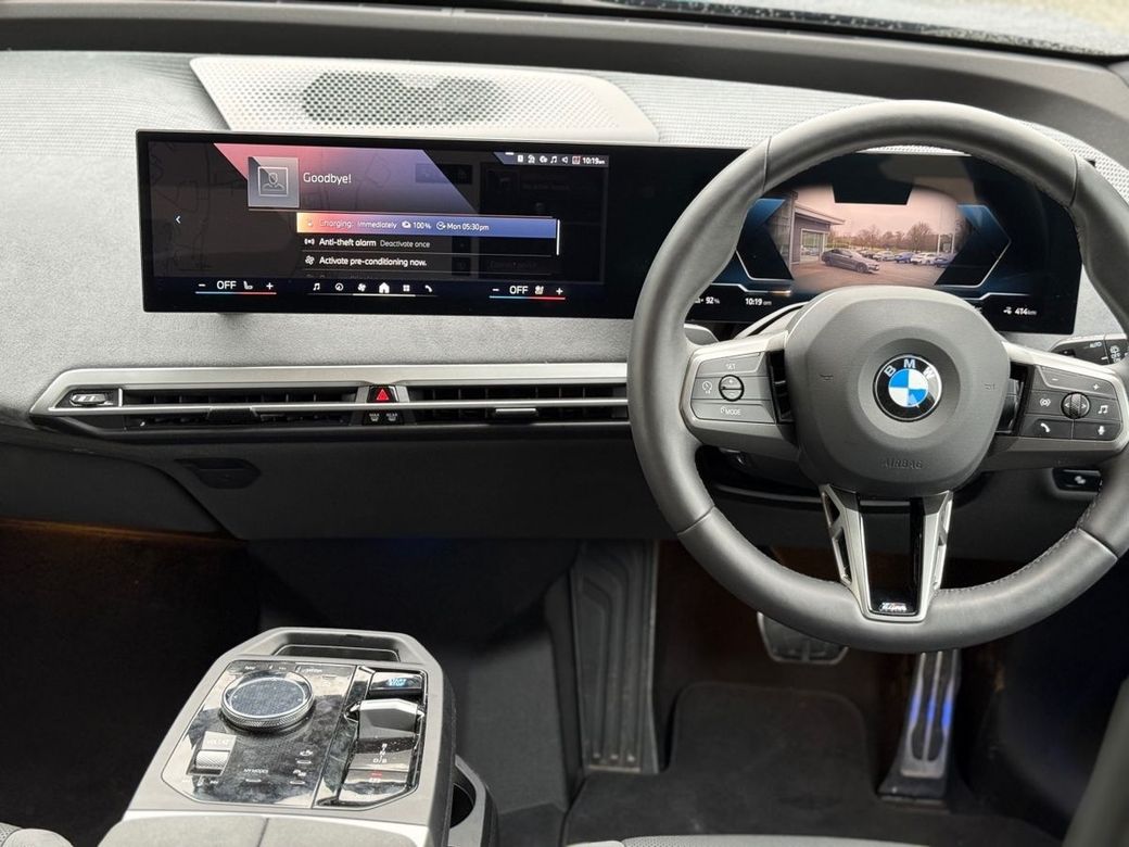 2025 BMW iX