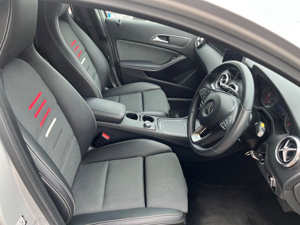 2017 Mercedes-Benz A 180