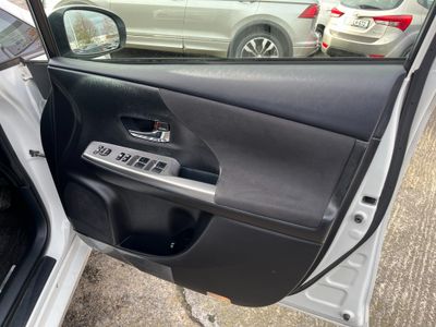 2015 Toyota Prius Alpha