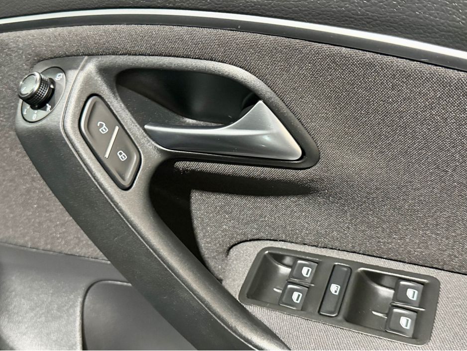 2016 Volkswagen Polo