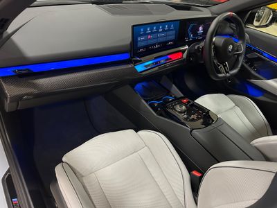 2025 BMW M5