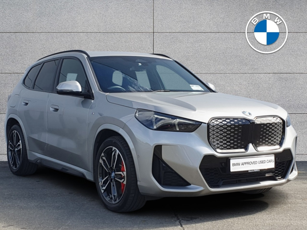 2025 BMW iX1