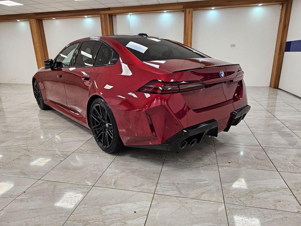 2024 BMW M5