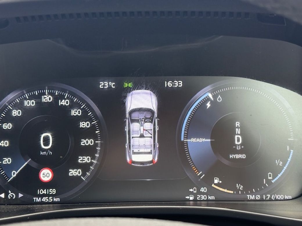 2022 Volvo XC40