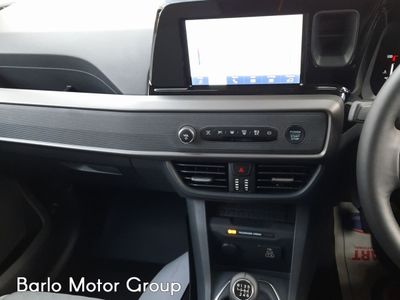 2025 Ford Transit Courier