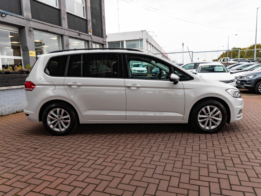 2016 Volkswagen Touran