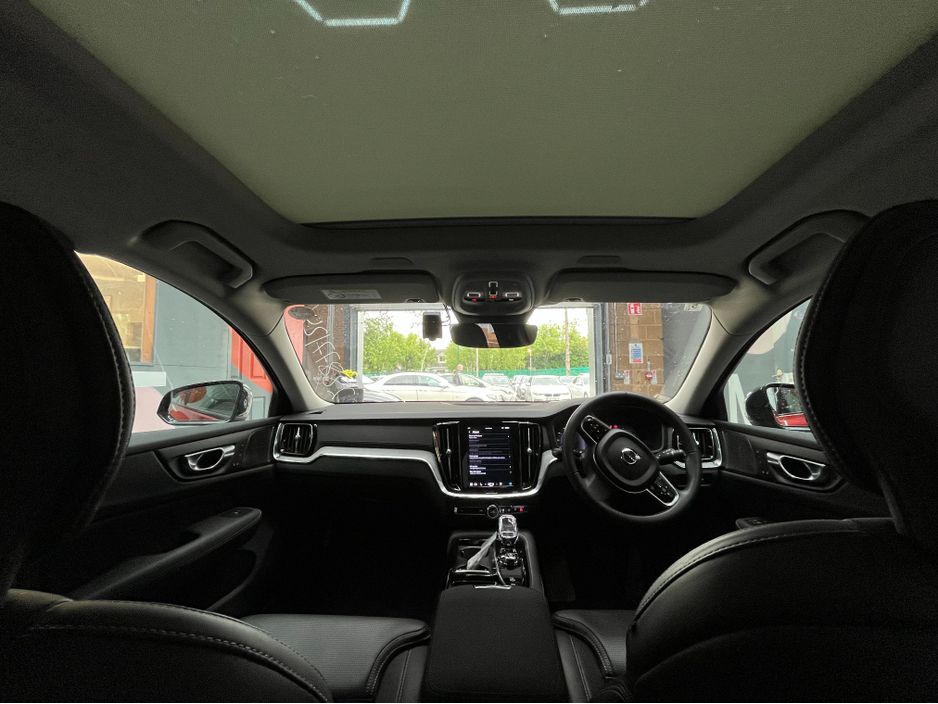 2024 Volvo V40