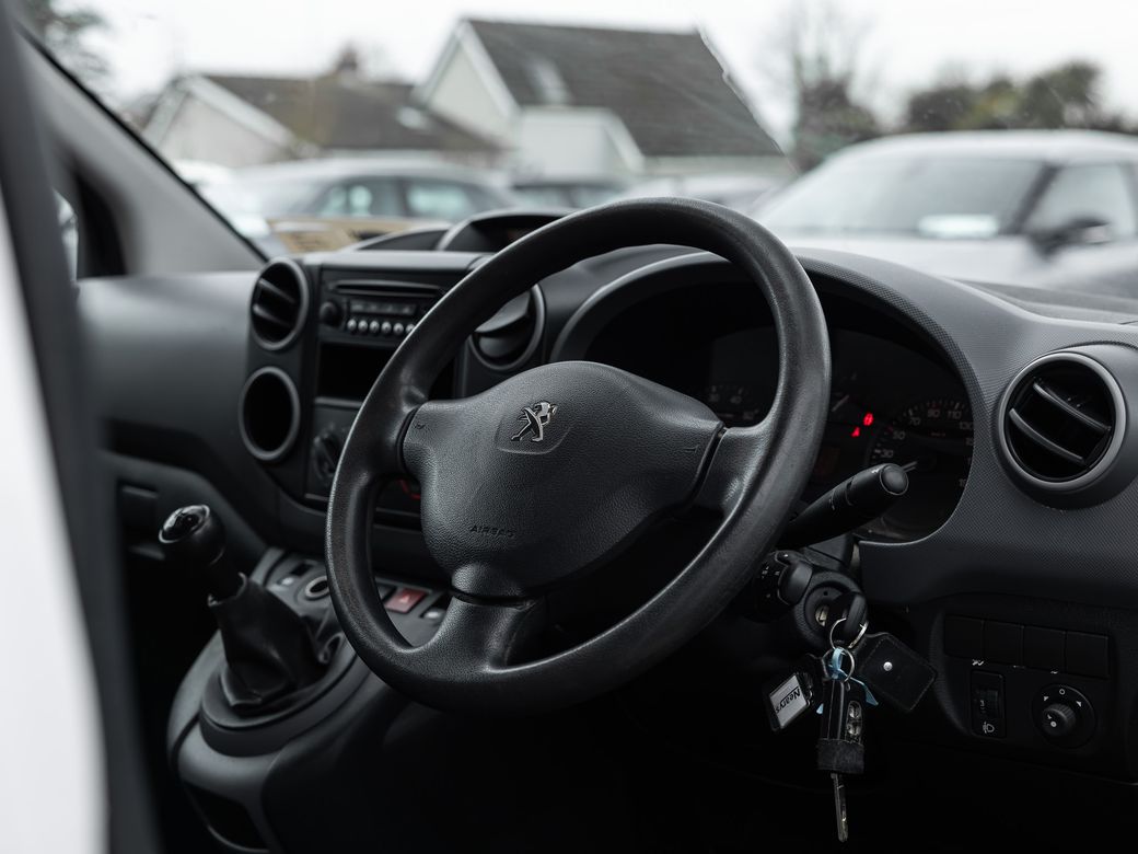 2014 Peugeot Partner
