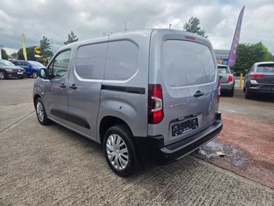 2020 Peugeot Partner