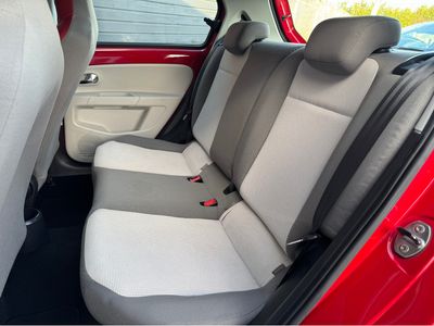 2013 Volkswagen up!