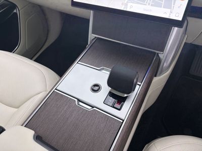 2025 Land Rover Range Rover