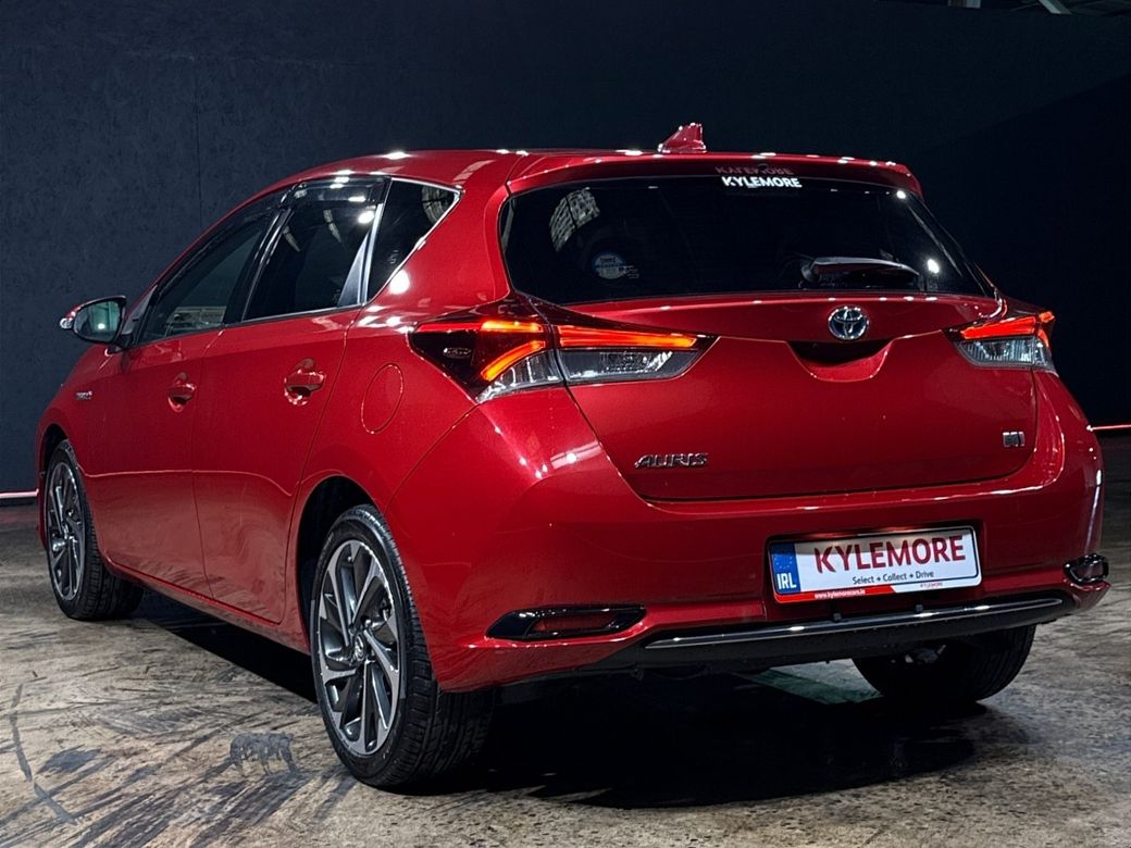 2016 Toyota Auris