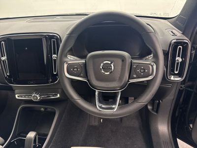 2026 Volvo Ex40