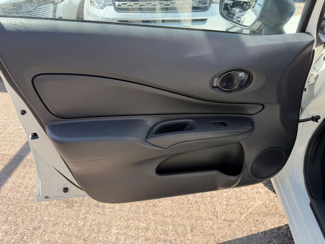 2015 Nissan Note