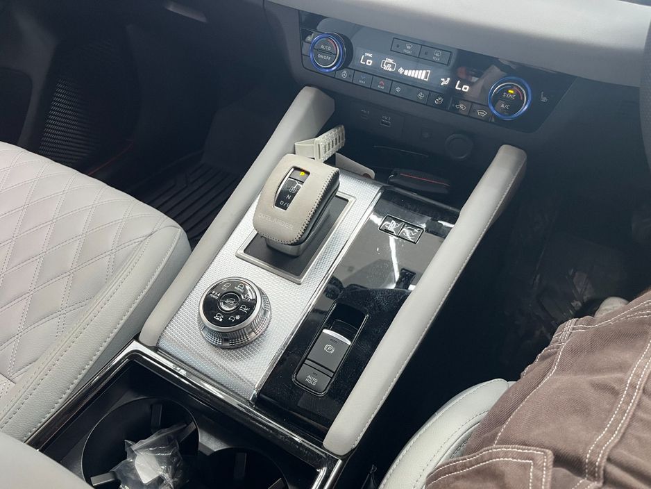 2023 Mitsubishi Outlander