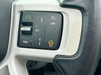 2025 Land Rover Defender
