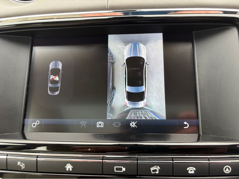2017 Jaguar XJ