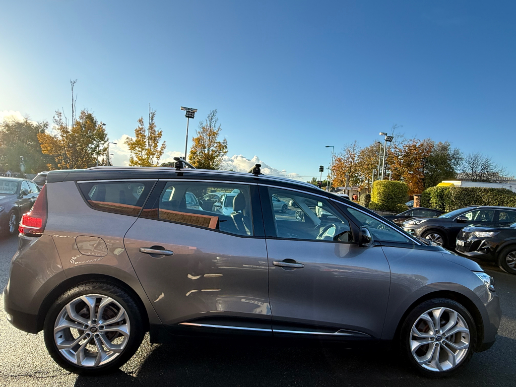 2020 Renault Grand Scenic