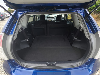2017 Toyota Prius Alpha