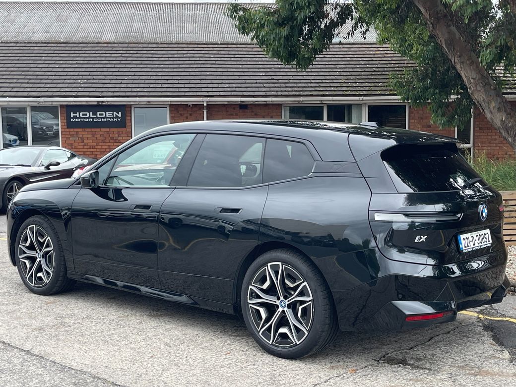 2022 BMW iX