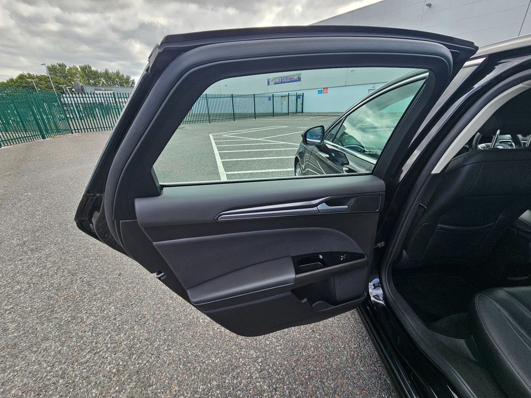 2021 Ford Mondeo