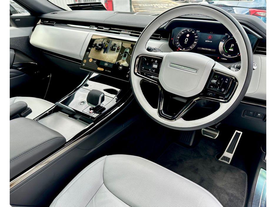 2025 Land Rover Range Rover Sport