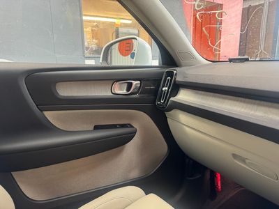2021 Volvo XC40