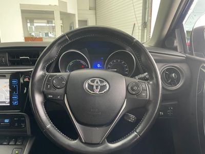 2016 Toyota Auris