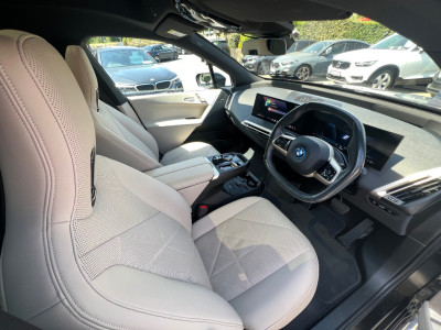 2023 BMW iX