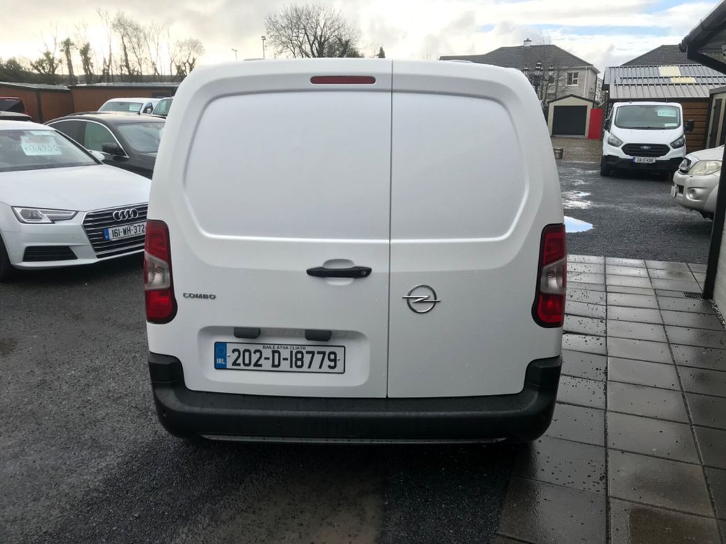 2020 Opel Combo