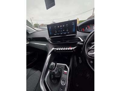 2022 Peugeot 5008