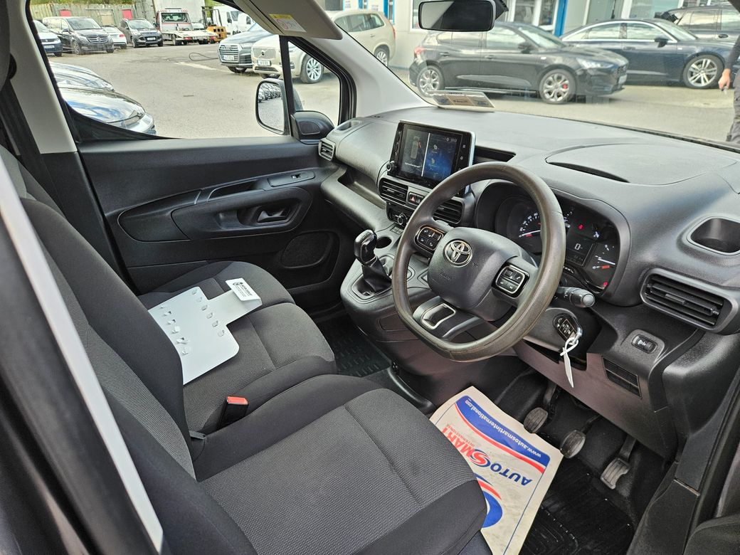 2021 Toyota Proace