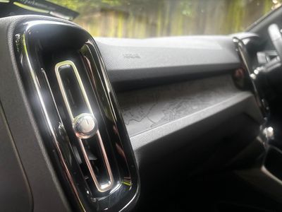 2022 Volvo C40