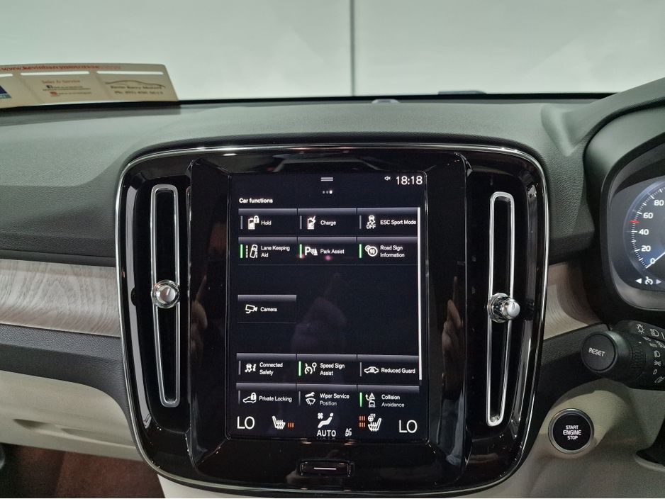 2022 Volvo XC40