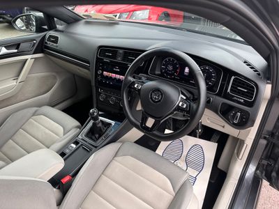 2017 Volkswagen Golf