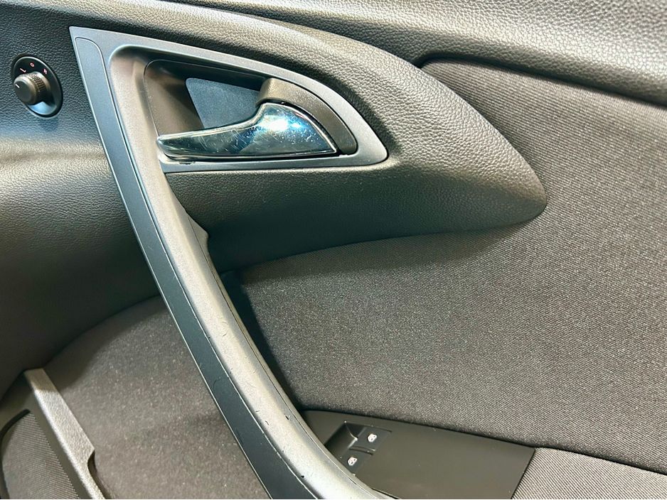 2014 Opel Astra