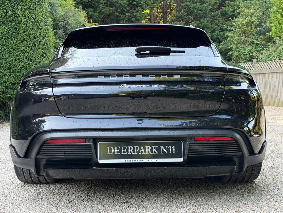 2023 Porsche Taycan