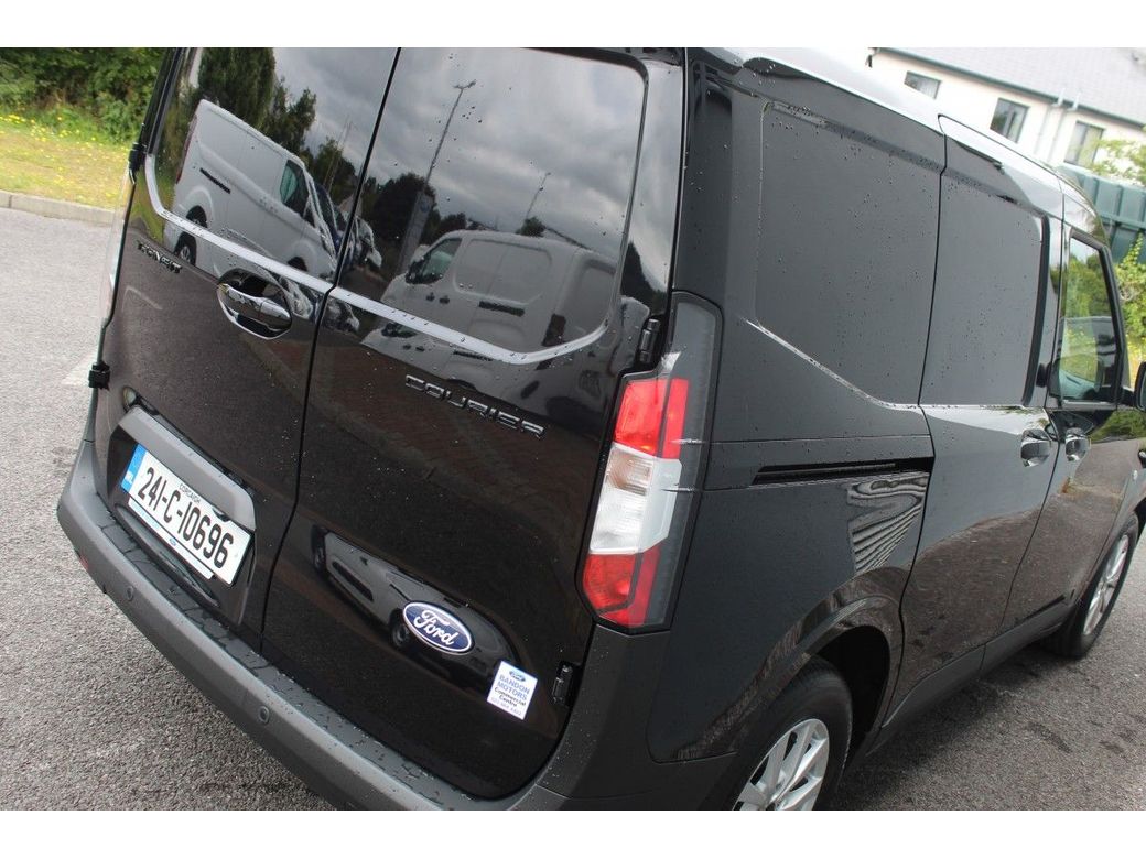 2024 Ford Transit Courier