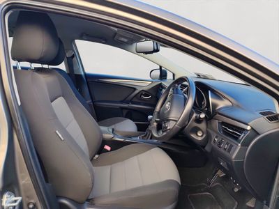 2017 Toyota Avensis