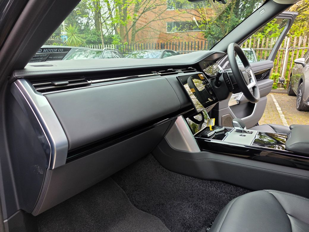 2025 Land Rover Range Rover