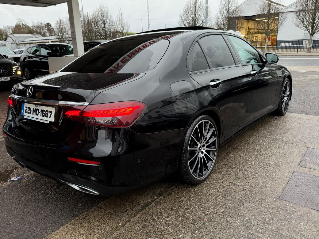 2022 Mercedes-Benz E 220