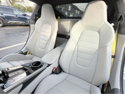 2023 Porsche 911