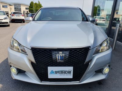 2014 Toyota Crown